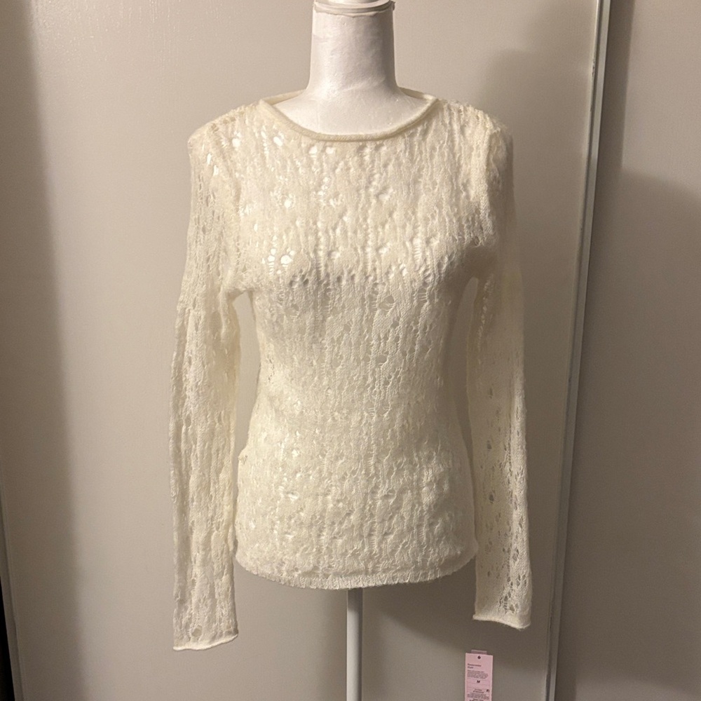 Elegant White Lace Women's Top